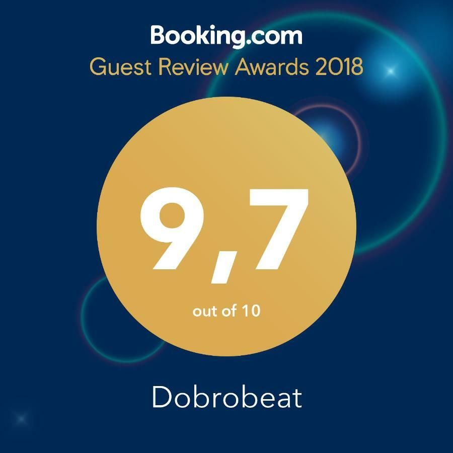 Dobrobeat Appartement Bratislava Buitenkant foto