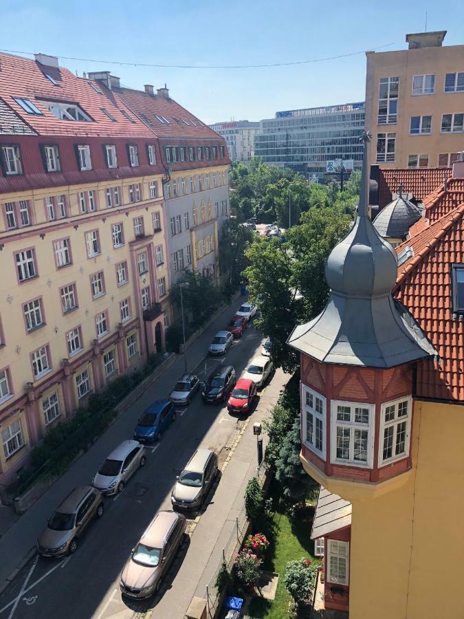 Dobrobeat Appartement Bratislava Buitenkant foto